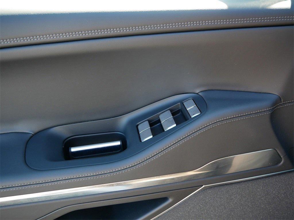 used 2025 Lincoln Navigator car, priced at $102,995