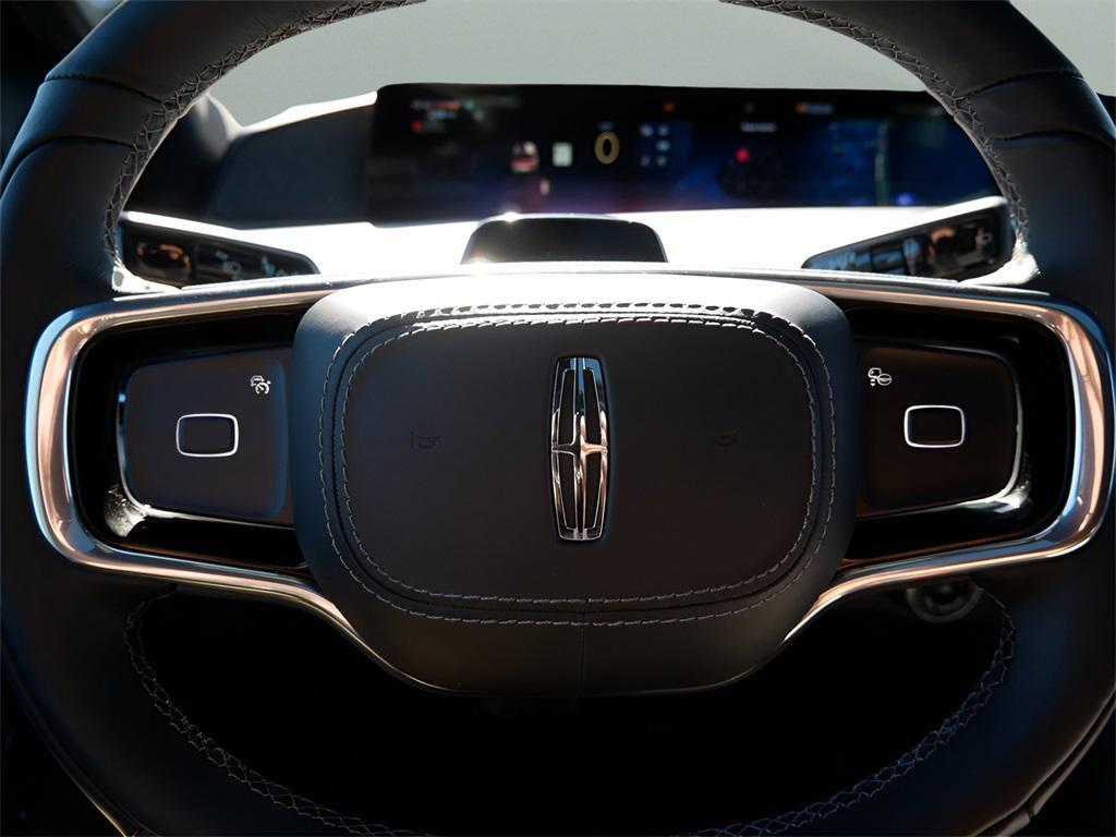 used 2025 Lincoln Navigator car, priced at $102,995