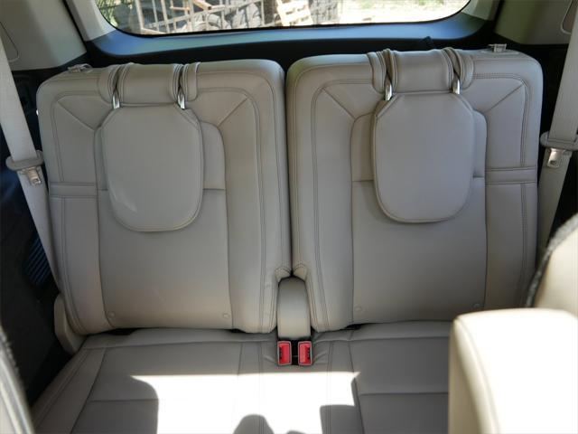 used 2020 Lincoln Aviator car, priced at $34,000