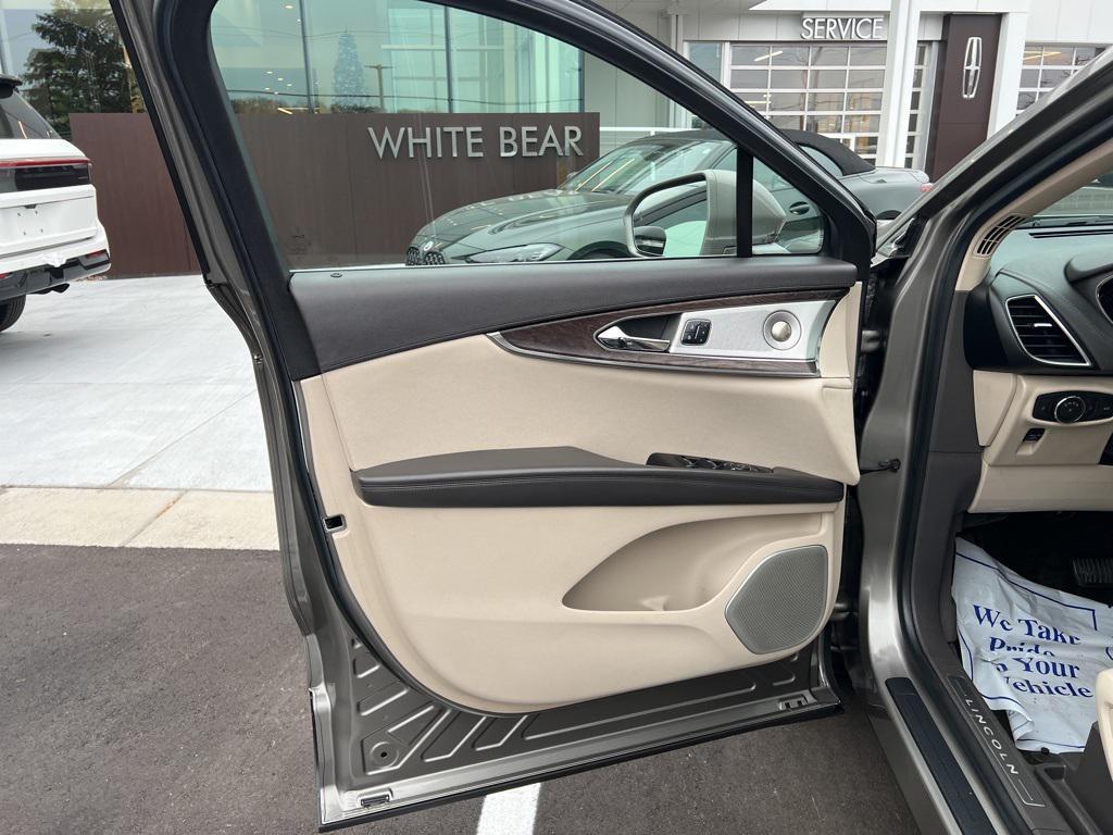 used 2016 Lincoln MKX car, priced at $16,995