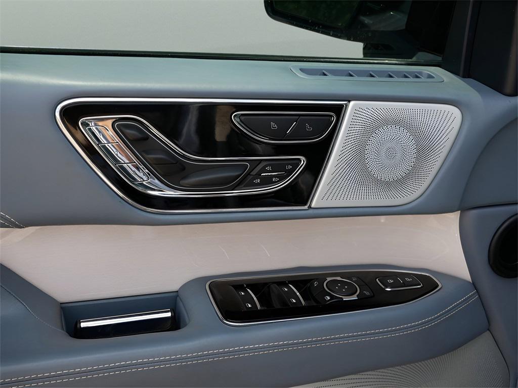 used 2023 Lincoln Navigator car, priced at $89,917
