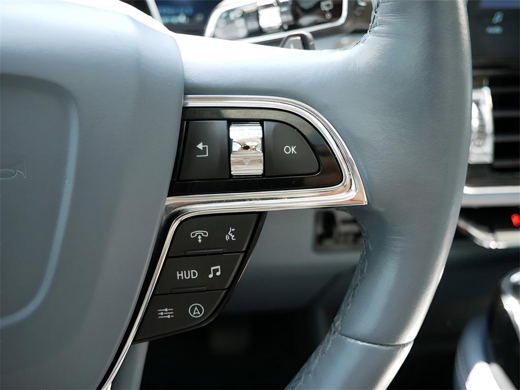 used 2023 Lincoln Navigator car, priced at $89,917