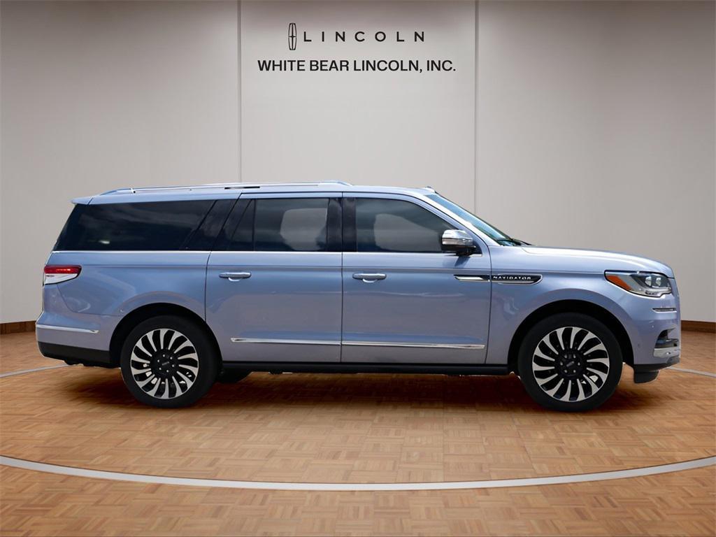 used 2023 Lincoln Navigator car, priced at $89,917