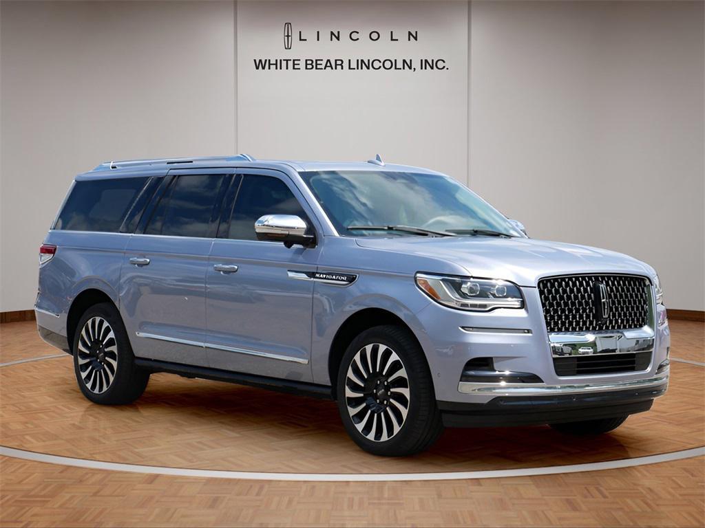used 2023 Lincoln Navigator car, priced at $89,917