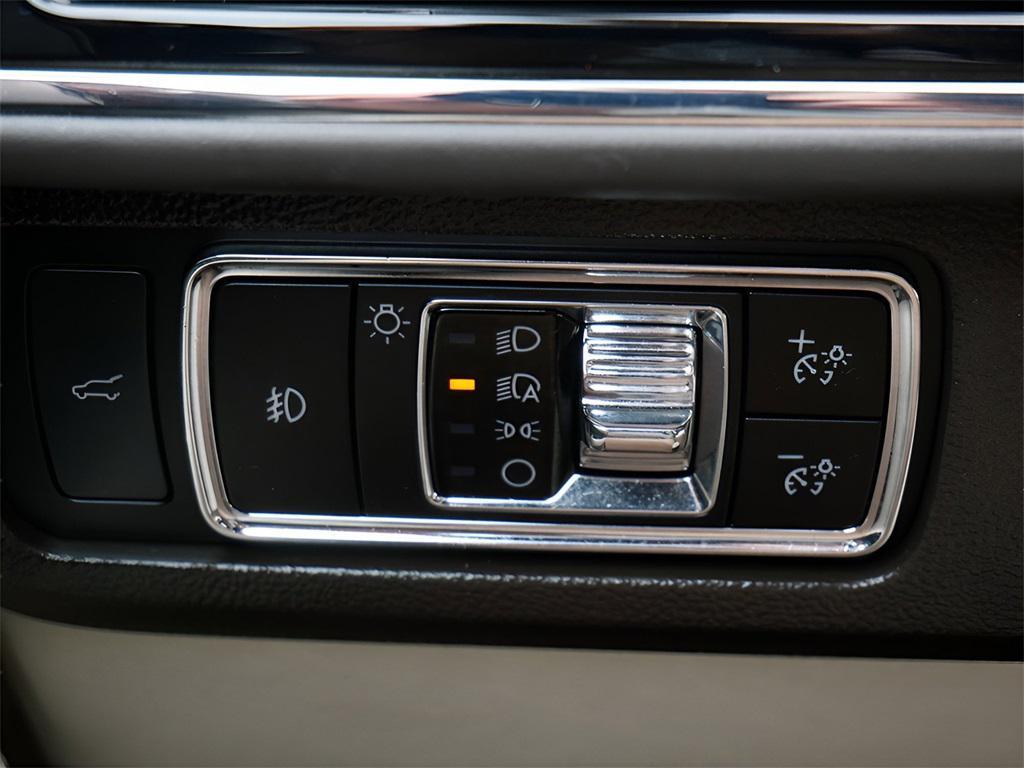 used 2023 Lincoln Navigator car, priced at $74,495