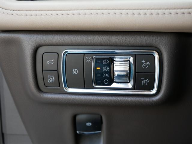 used 2023 Lincoln Nautilus car, priced at $40,612