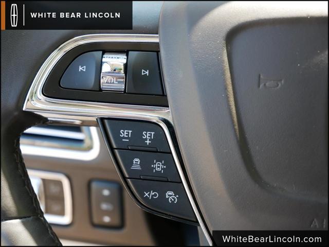 used 2022 Lincoln Navigator car, priced at $69,995