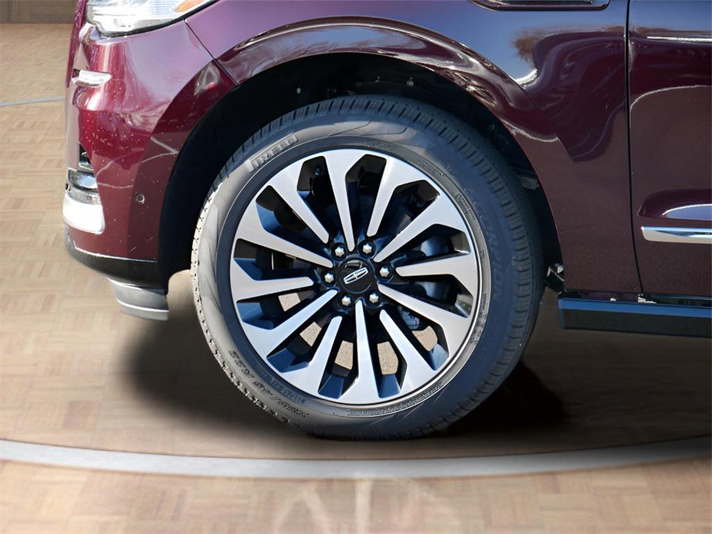 used 2024 Lincoln Navigator car, priced at $77,896