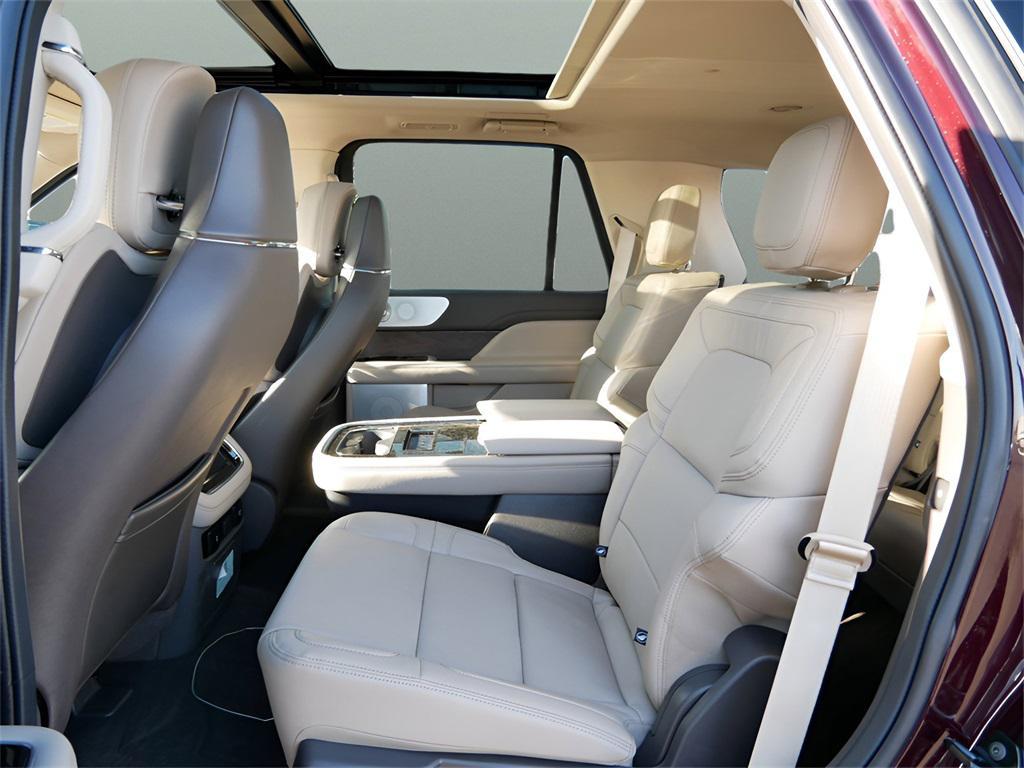 used 2024 Lincoln Navigator car, priced at $77,896