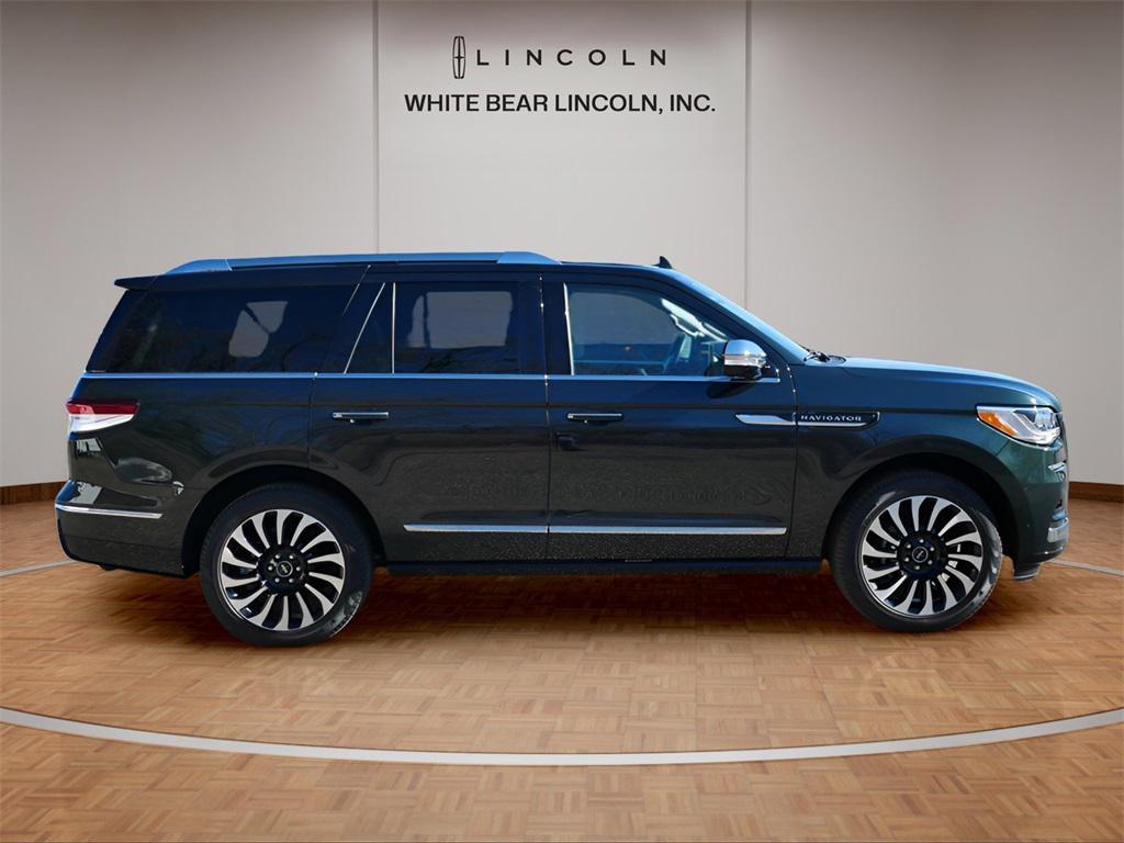used 2022 Lincoln Navigator car, priced at $64,995