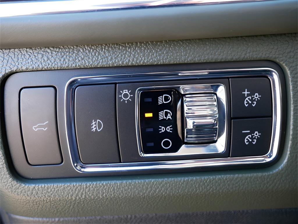 used 2022 Lincoln Navigator car, priced at $64,995