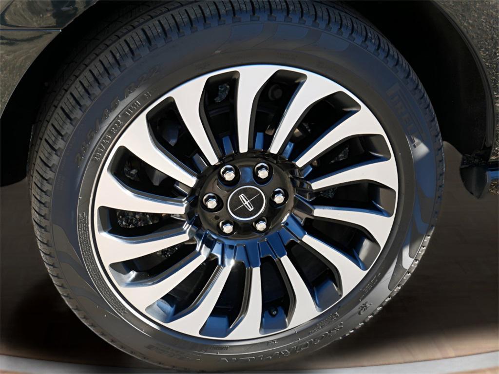 used 2022 Lincoln Navigator car, priced at $64,995