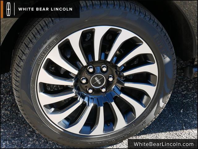 used 2022 Lincoln Navigator car, priced at $69,895