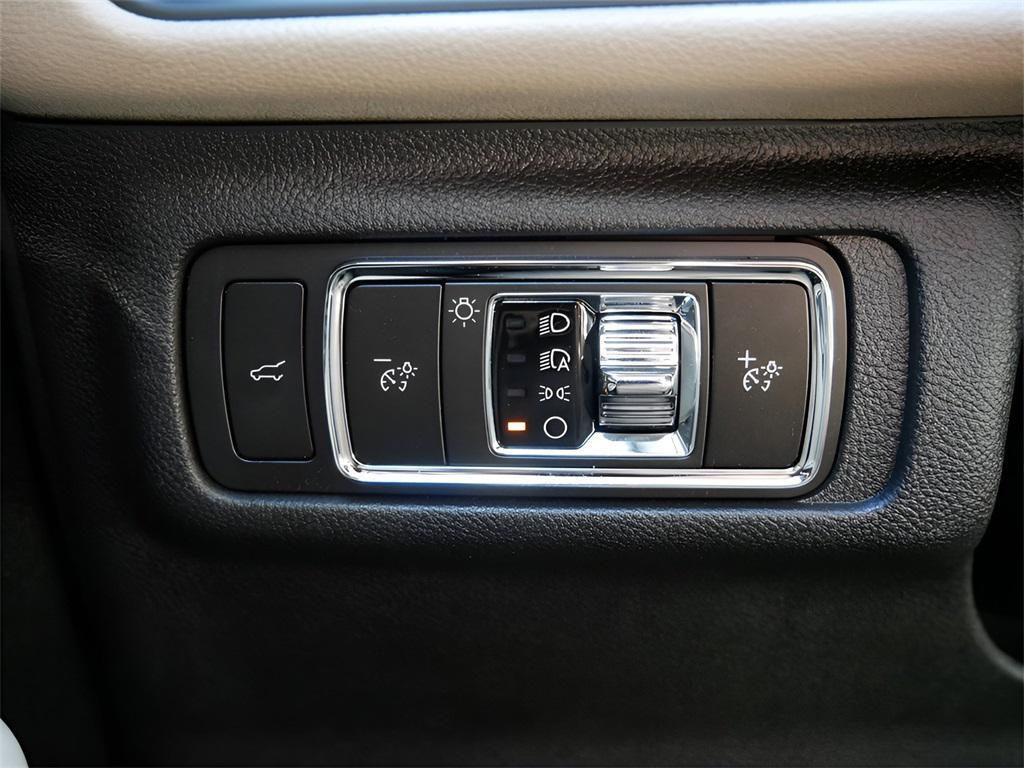 used 2025 Lincoln Corsair car, priced at $45,895