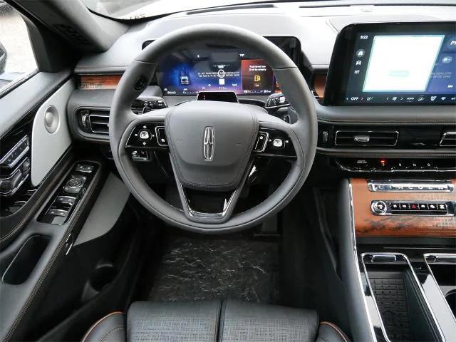 new 2025 Lincoln Aviator car, priced at $89,685