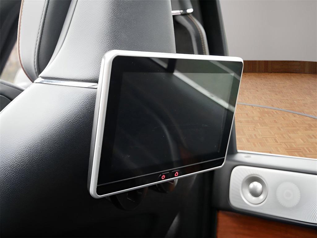 used 2023 Lincoln Navigator car, priced at $73,995