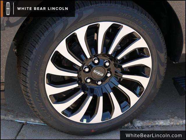 new 2024 Lincoln Navigator car