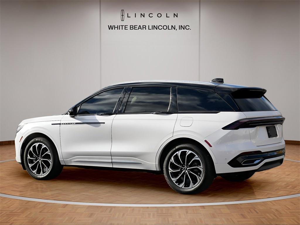 used 2024 Lincoln Nautilus car, priced at $57,995