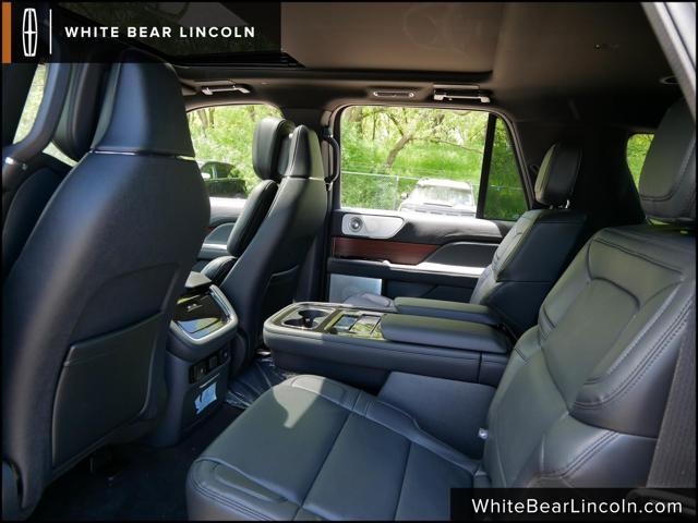 new 2024 Lincoln Navigator car