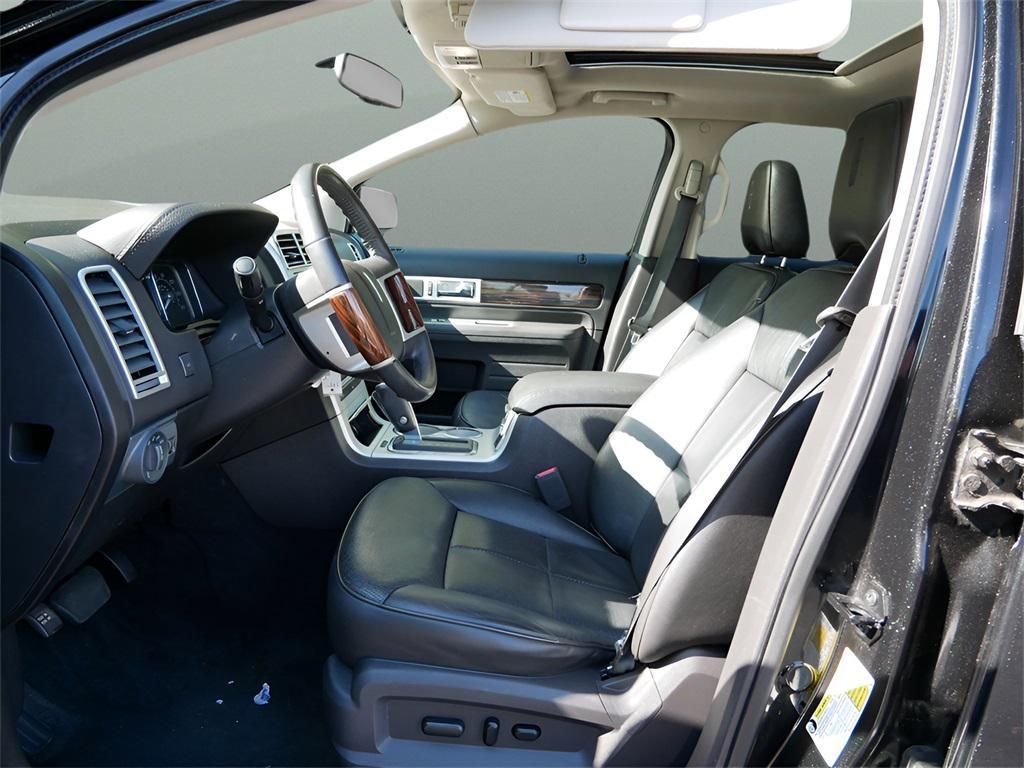 used 2010 Lincoln MKX car, priced at $5,895