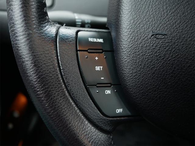used 2005 Lincoln Town Car car, priced at $10,995