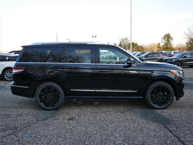 used 2022 Lincoln Navigator car, priced at $59,900