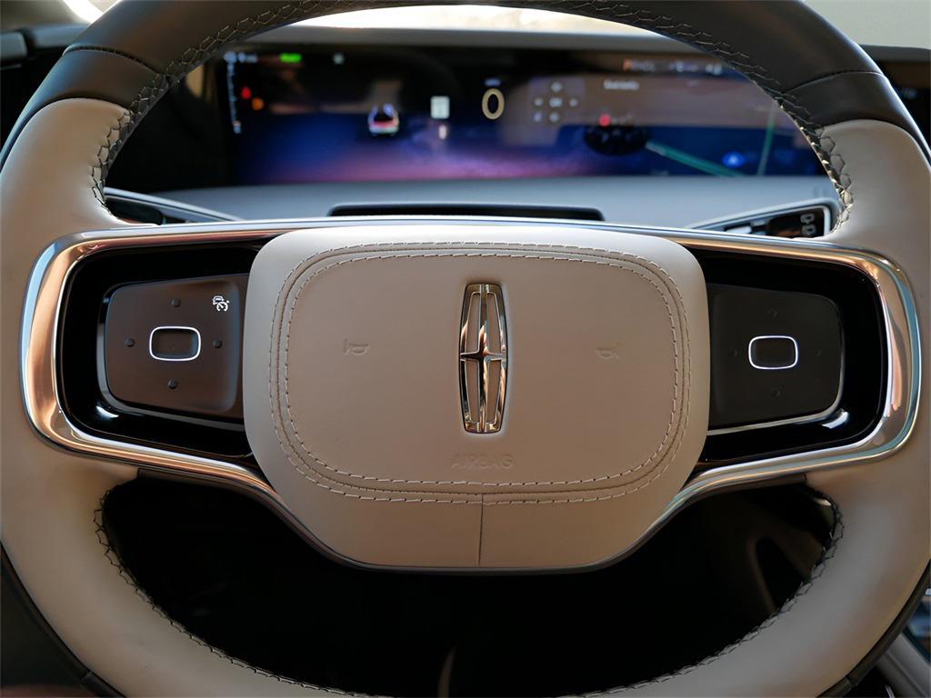used 2025 Lincoln Nautilus car, priced at $60,995