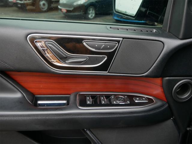 used 2018 Lincoln Navigator car, priced at $31,995