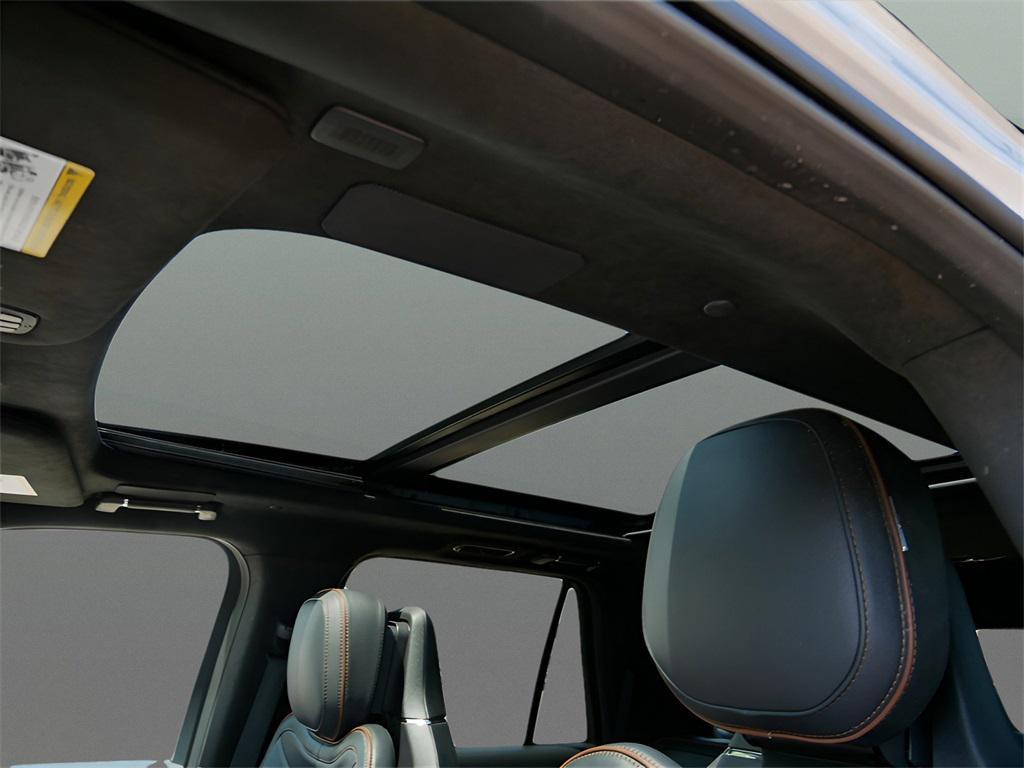 used 2024 Lincoln Navigator car, priced at $82,995