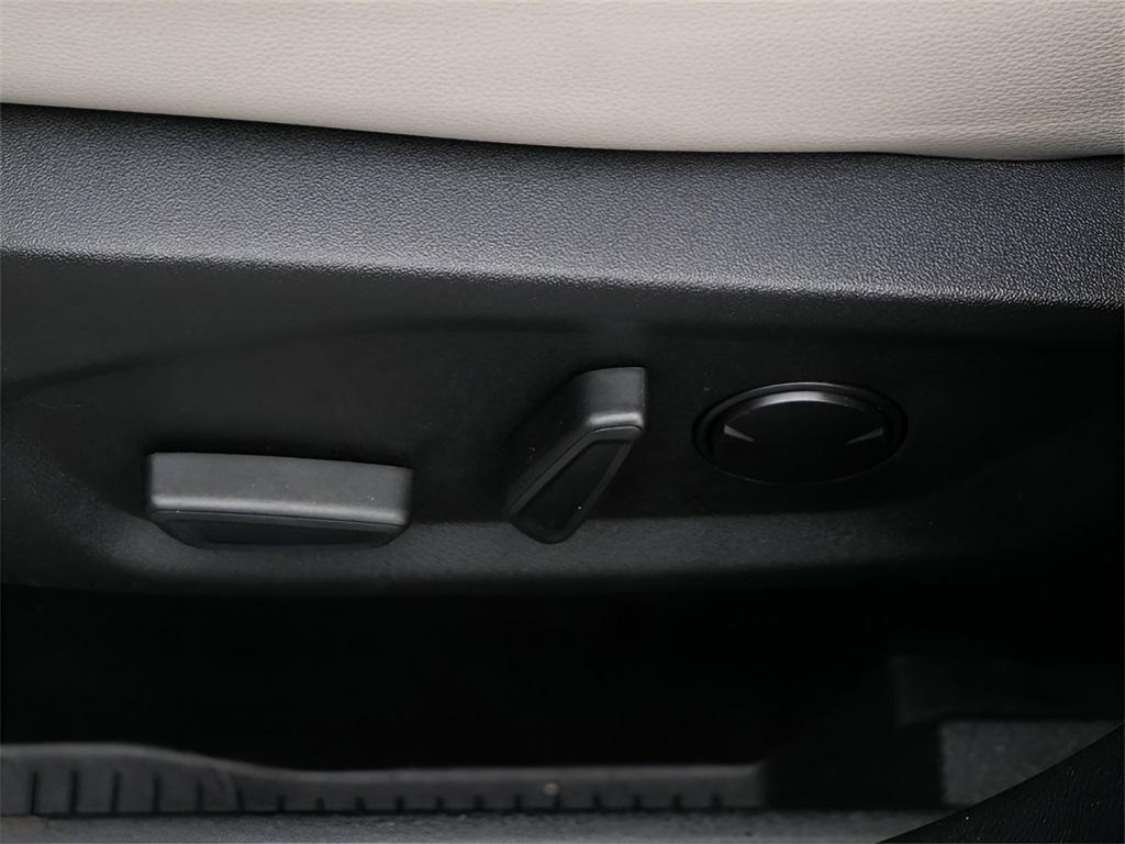 used 2024 Ford Edge car, priced at $35,000