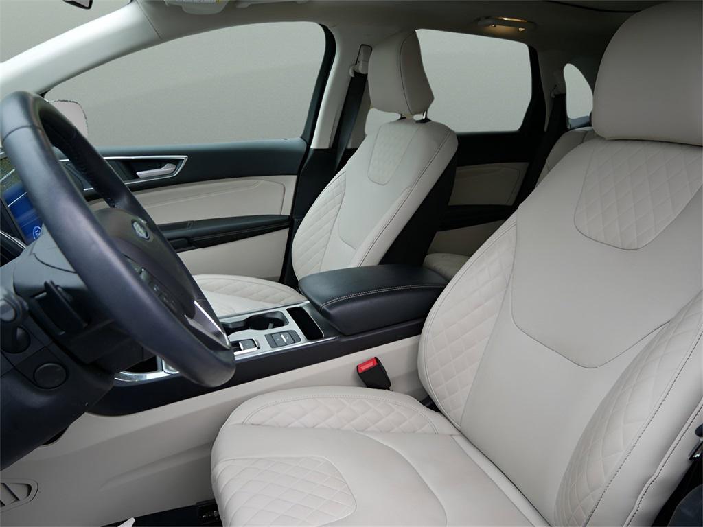 used 2024 Ford Edge car, priced at $35,000