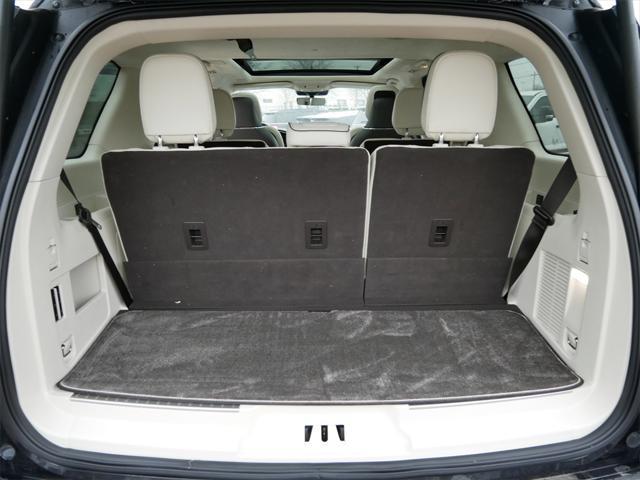 used 2024 Lincoln Navigator car, priced at $84,500