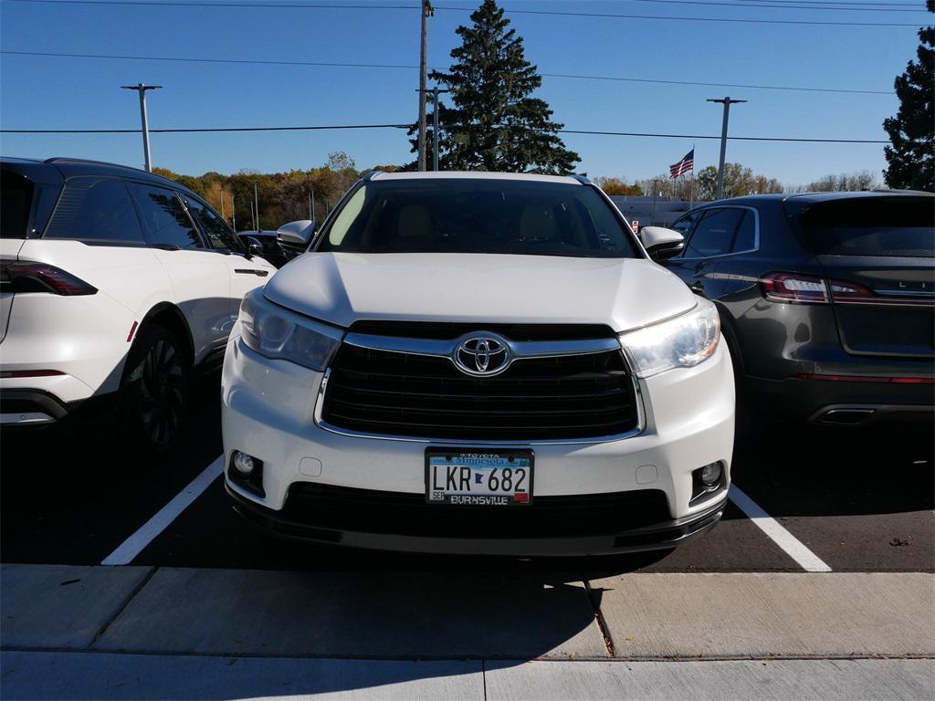 used 2015 Toyota Highlander car, priced at $13,995