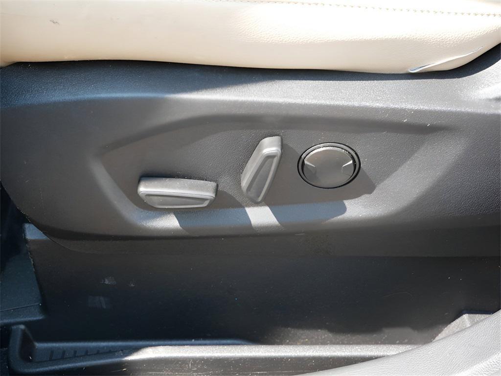 used 2023 Ford Edge car, priced at $29,995