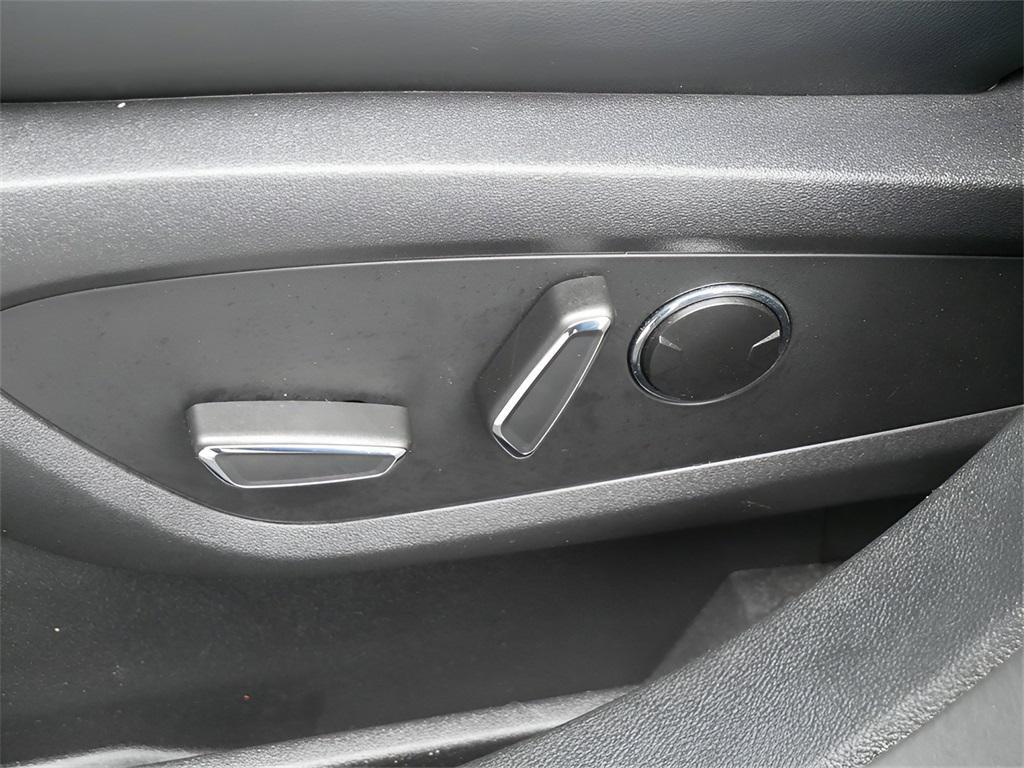 used 2023 Lincoln Nautilus car, priced at $43,000