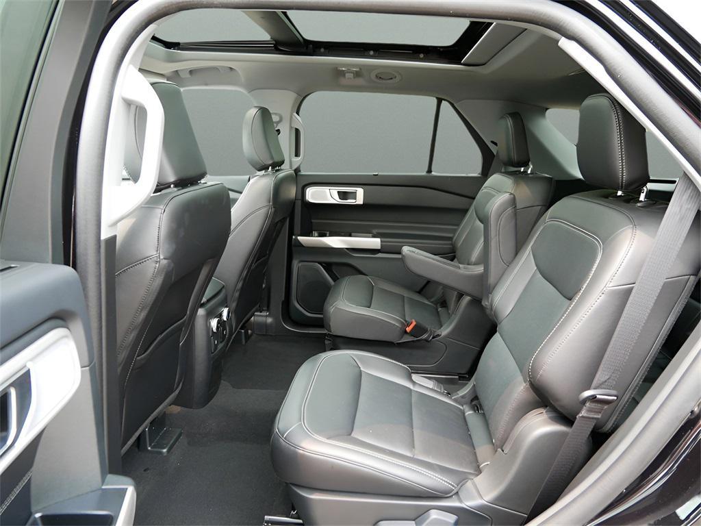 used 2024 Ford Explorer car, priced at $42,995