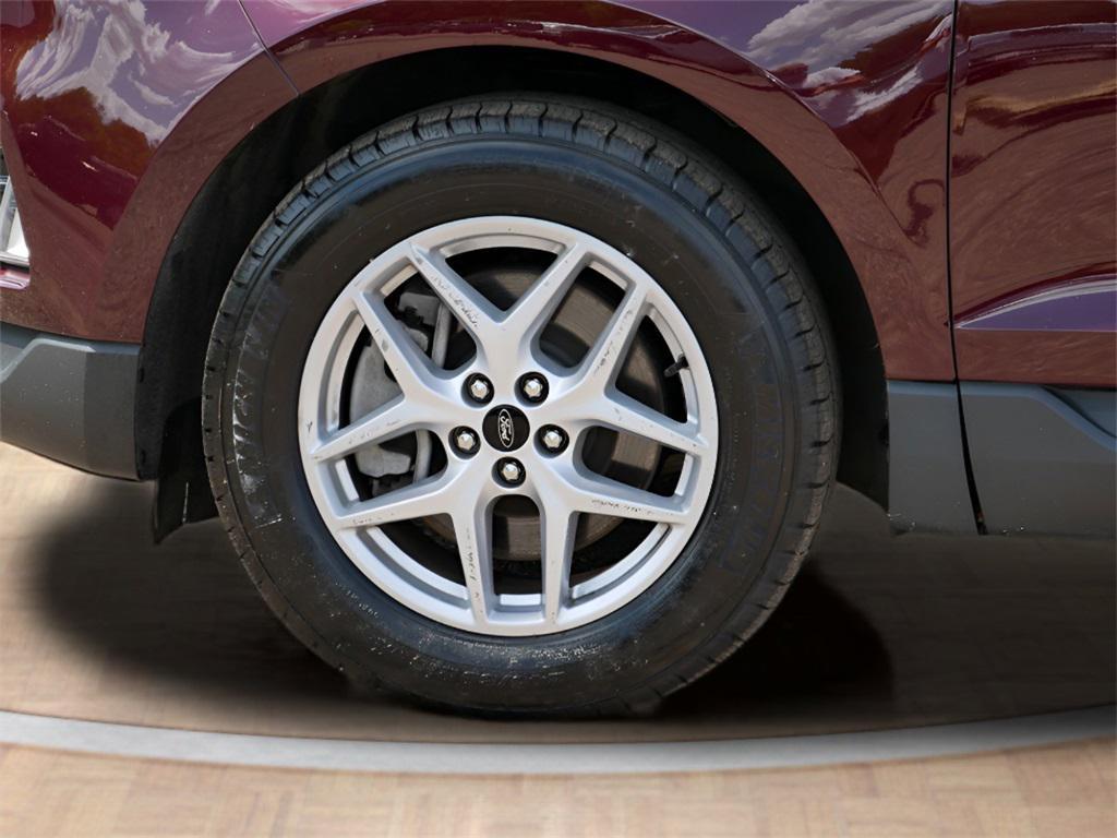 used 2024 Ford Edge car, priced at $27,695