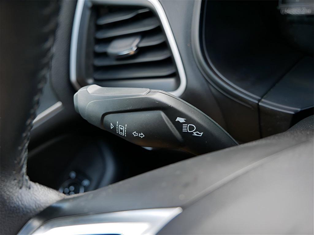 used 2024 Ford Edge car, priced at $27,695