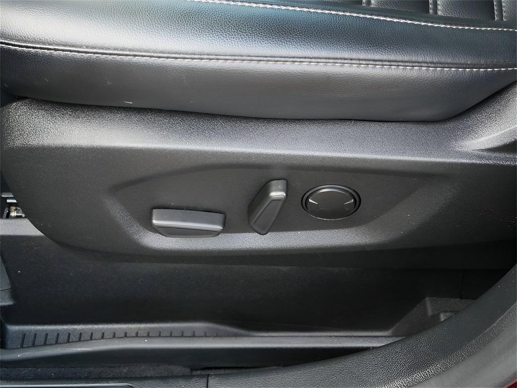 used 2024 Ford Edge car, priced at $27,695