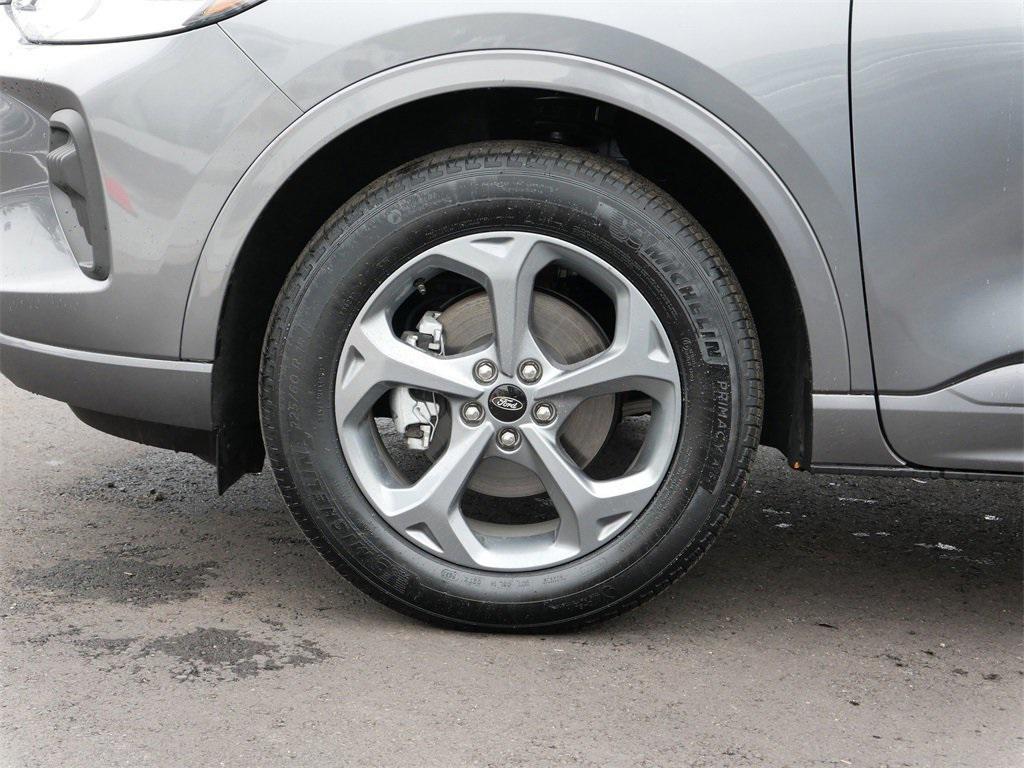 used 2024 Ford Escape car, priced at $27,500