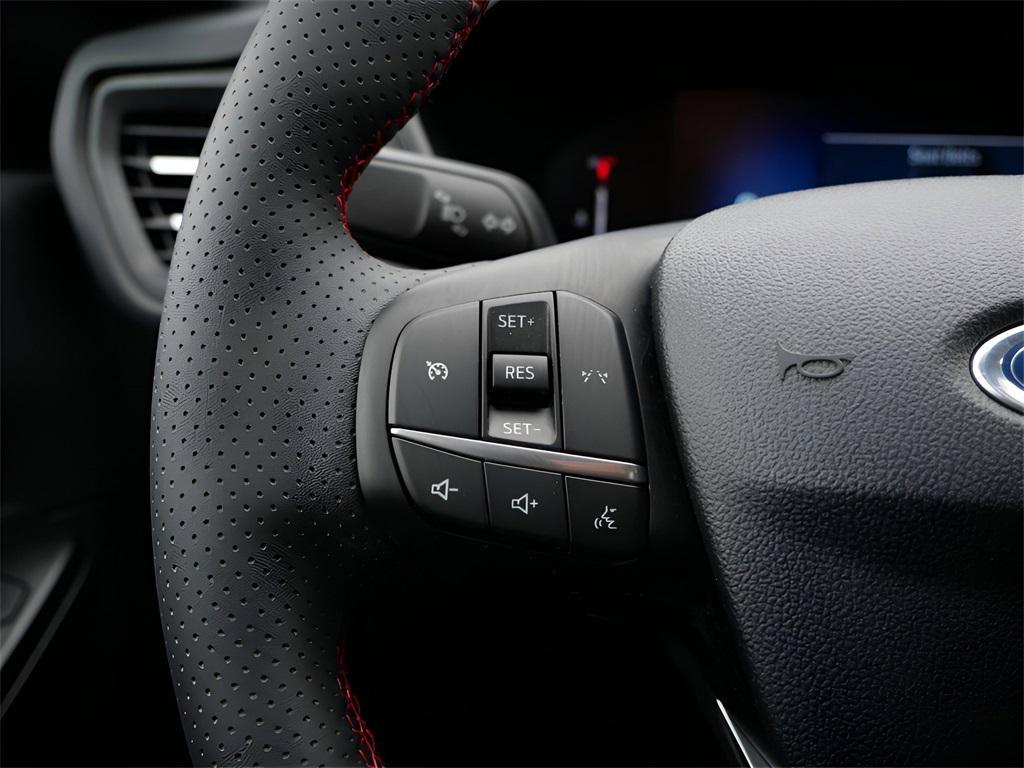 used 2024 Ford Escape car, priced at $27,500