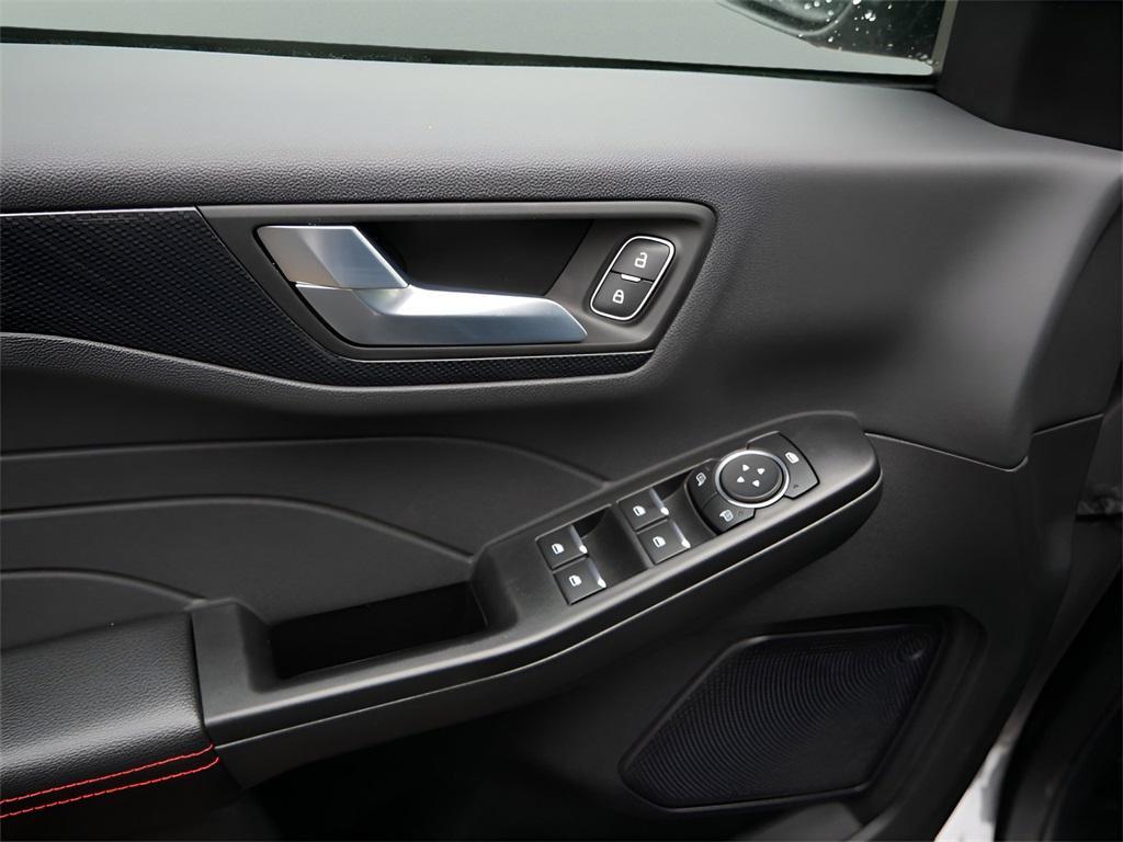 used 2024 Ford Escape car, priced at $27,500