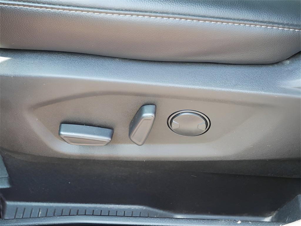 used 2023 Ford Edge car, priced at $28,995