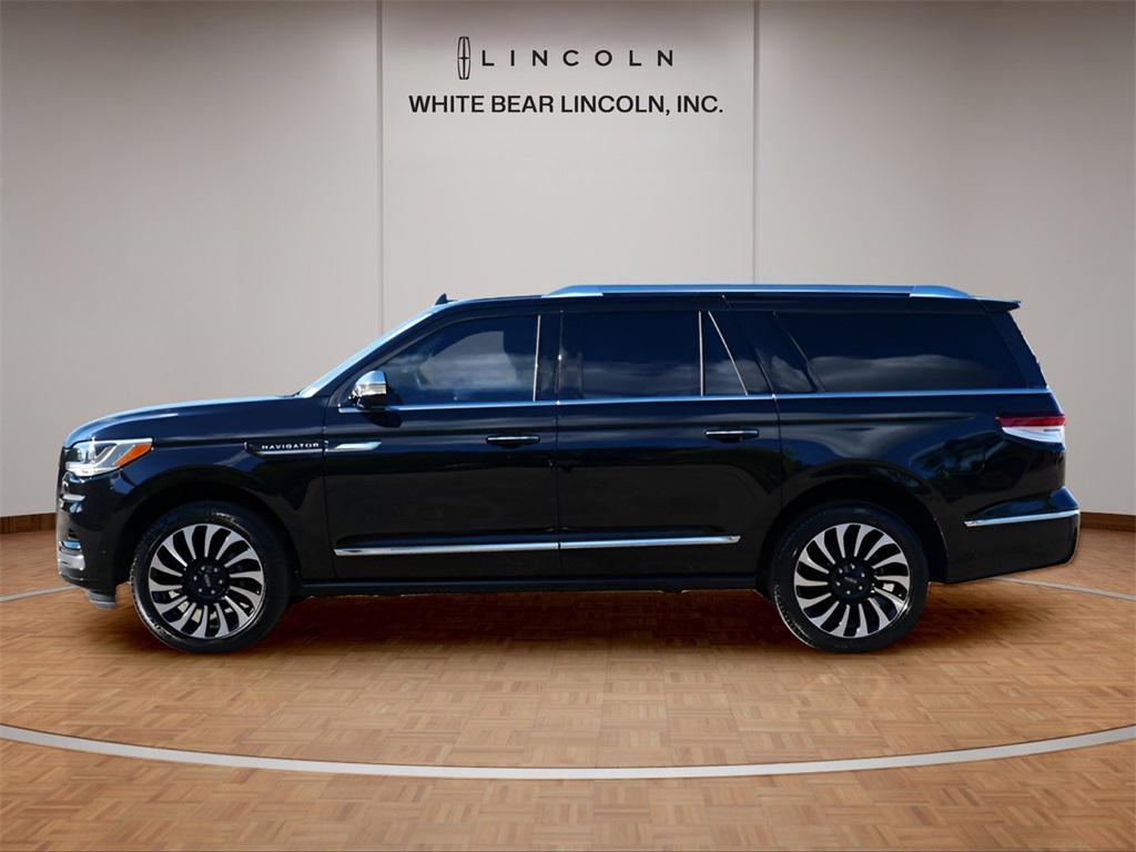 used 2024 Lincoln Navigator car, priced at $80,995