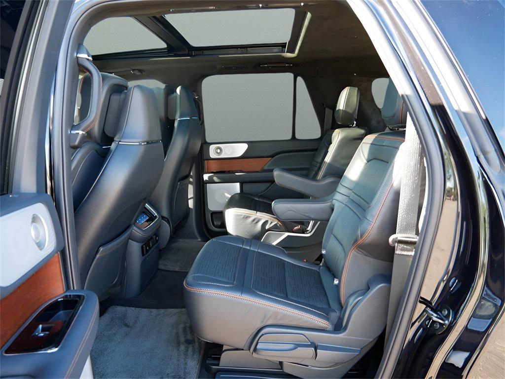 used 2024 Lincoln Navigator car, priced at $80,995