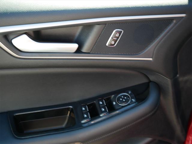 used 2020 Ford Edge car, priced at $17,500