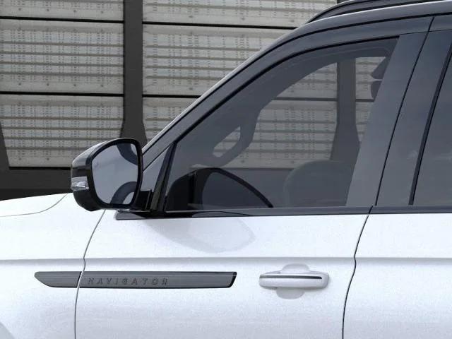 new 2025 Lincoln Navigator car, priced at $132,735