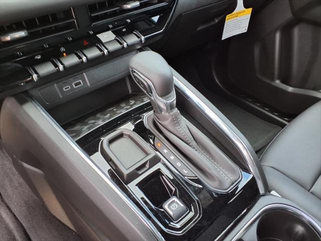 new 2025 GMC Canyon car, priced at $40,945