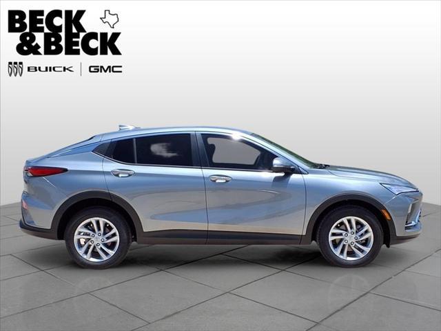 new 2025 Buick Envista car, priced at $26,280