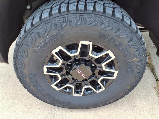 new 2025 GMC Sierra 2500 car, priced at $90,930